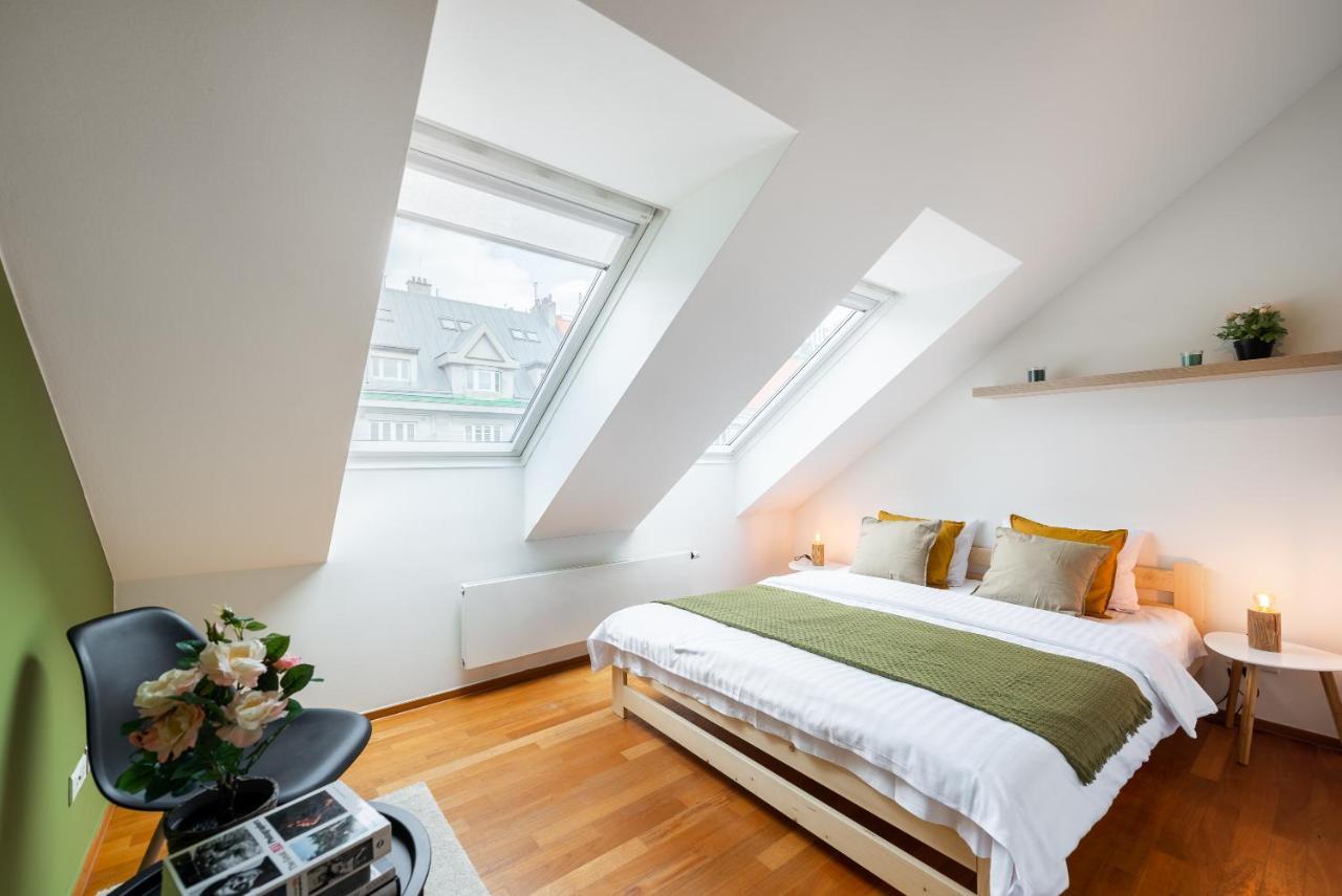 Apartment With 4 Bedrooms Praga Exterior foto